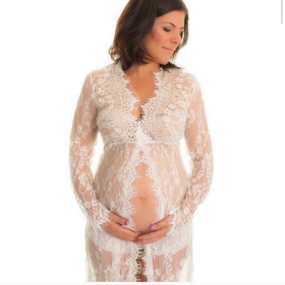 Small Lace Robe Never Worn